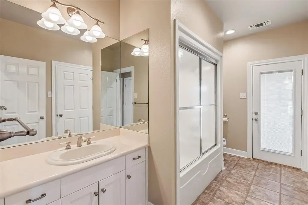 180 Surls Drive, Gun Barrel City, Texas, United States. - Photo 22