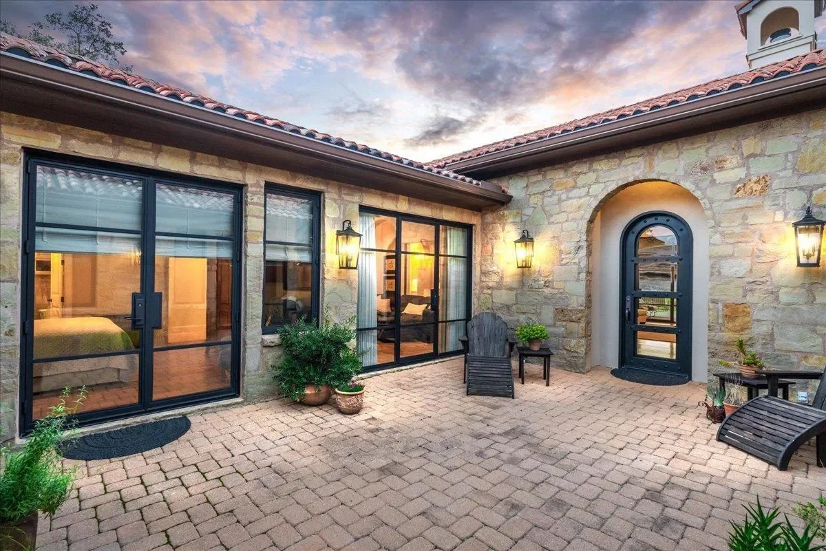 Property photo 10