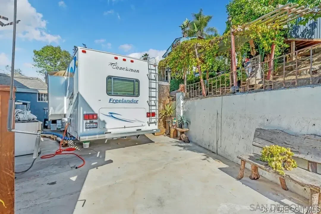 1507 Phillips ST, Vista, California, United States. - Photo 6