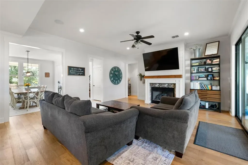 2005 Austin Hines Drive, China Spring, TX 76633, China Spring, Texas, United States. - Photo 6