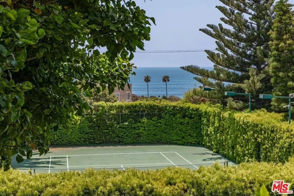 6051 Philip Avenue, Malibu, California, United States. - Photo 25