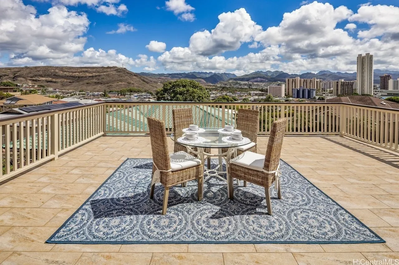 3376 Ala Laulani Street, Honolulu, HI 96818, Honolulu, Hawaii, United States. - Photo 16