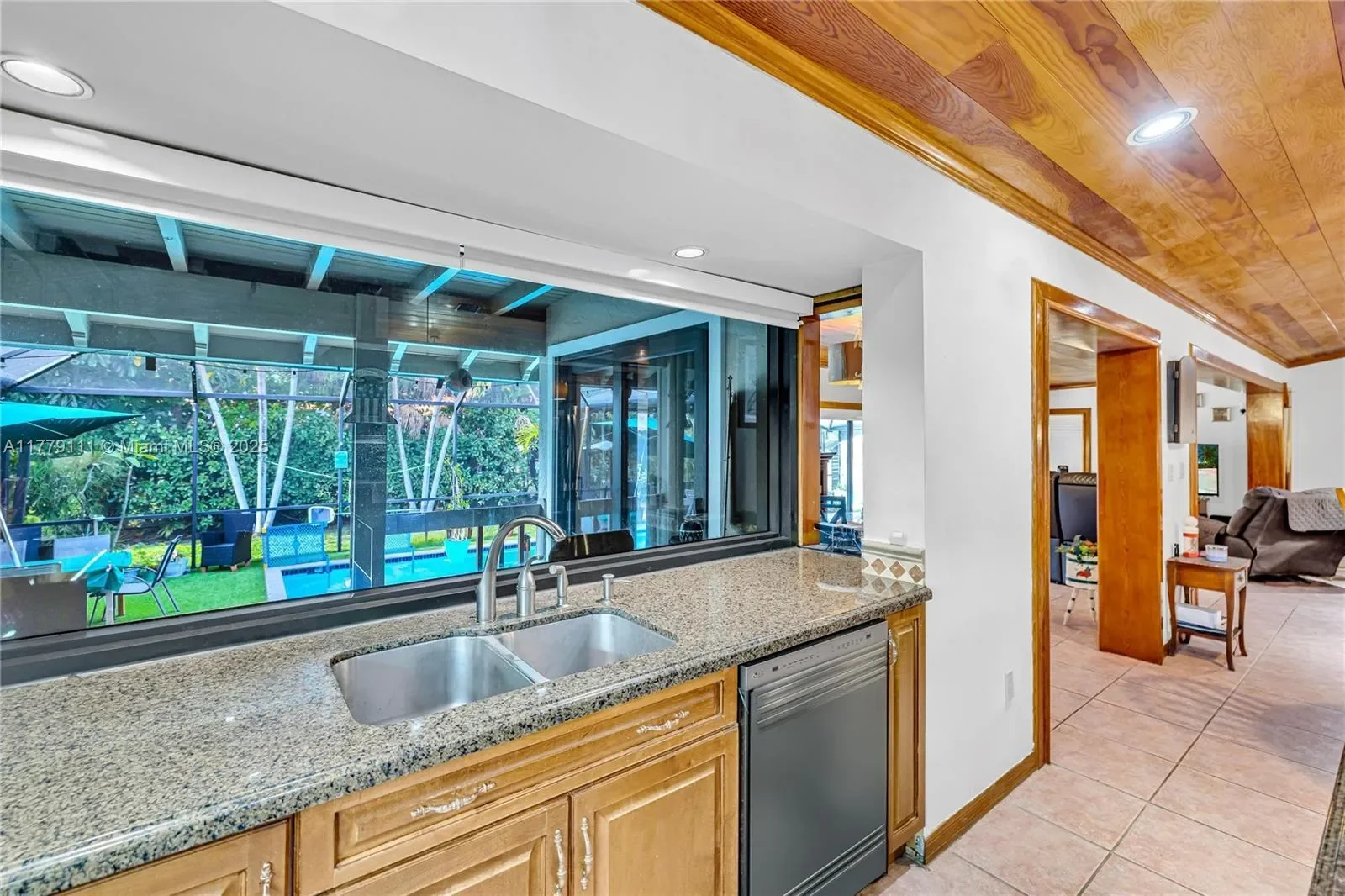 7801 SW 170th St, Cutler Bay, Florida, United States. - Photo 17