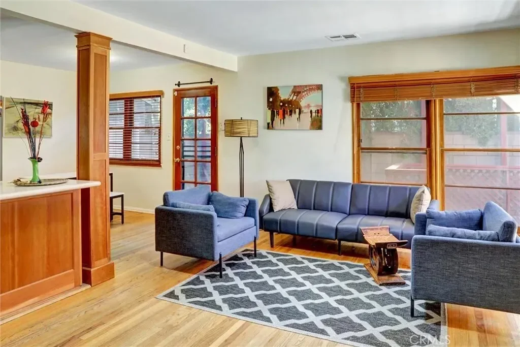 15123 Killion Street, Los Angeles, California, United States. - Photo 2