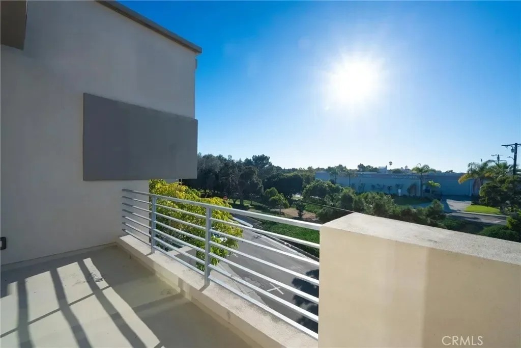 514 Ardmore, Hermosa Beach, California, United States. - Photo 43