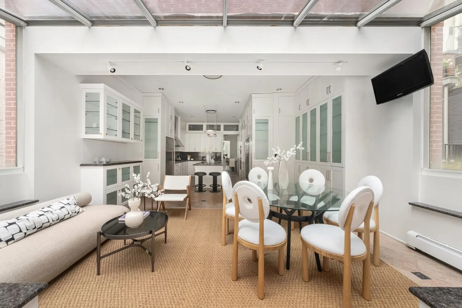 51 E 67TH ST, New York, New York, United States. - Photo 9