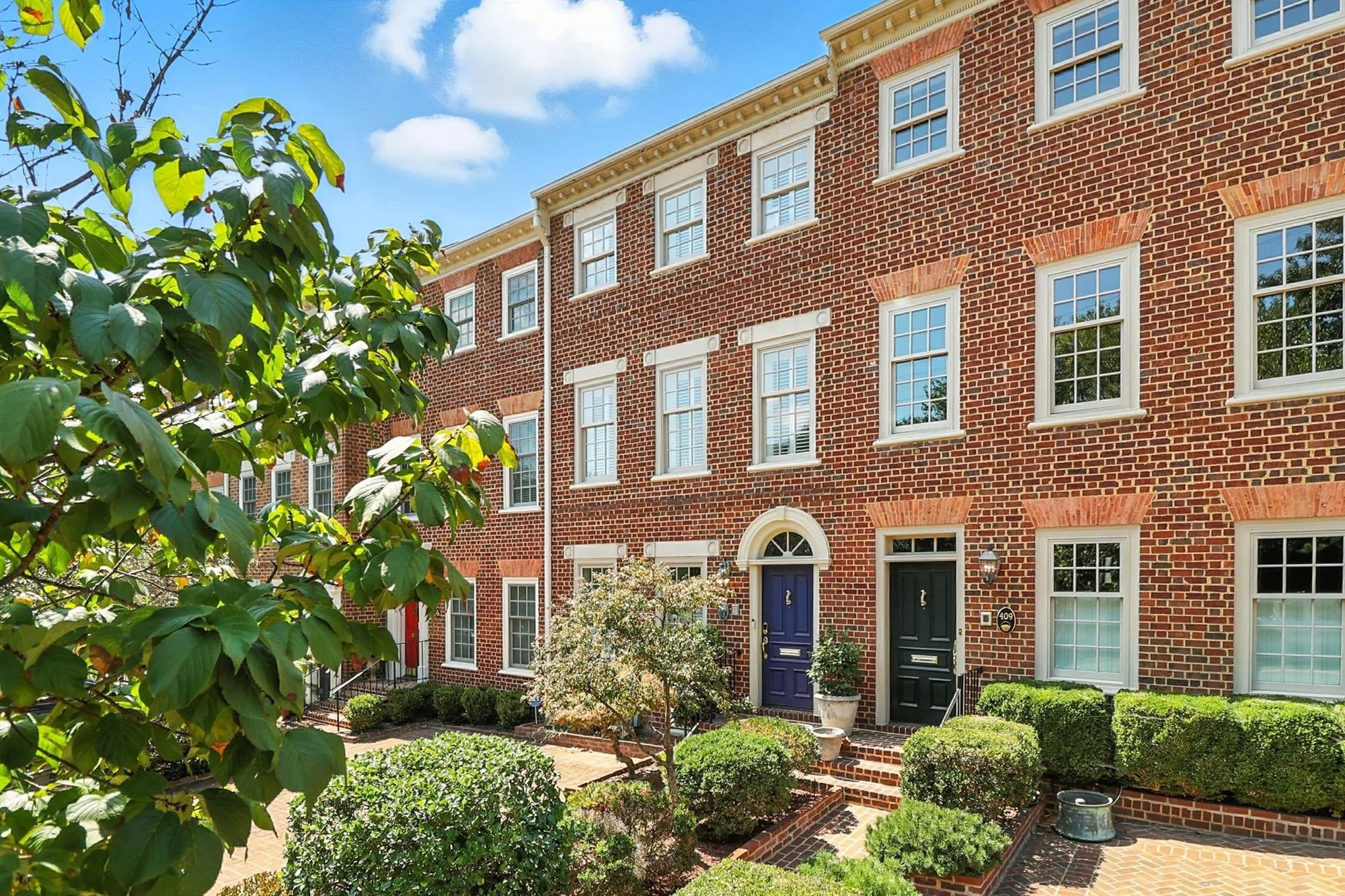411 S Saint Asaph Street , Alexandria, VA 22314, Alexandria, Virginia, United States. - Photo 3