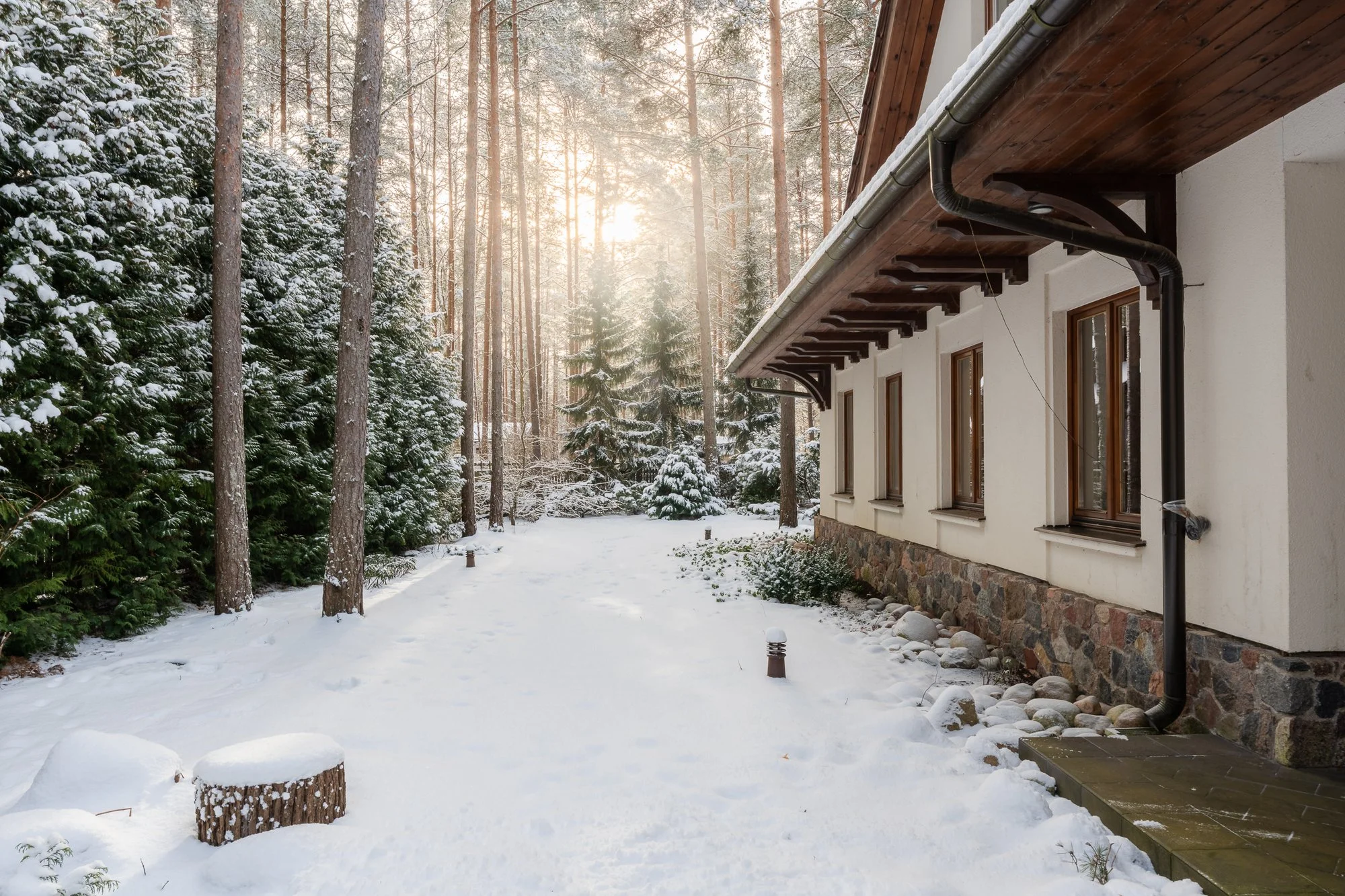 Exterior photo 6