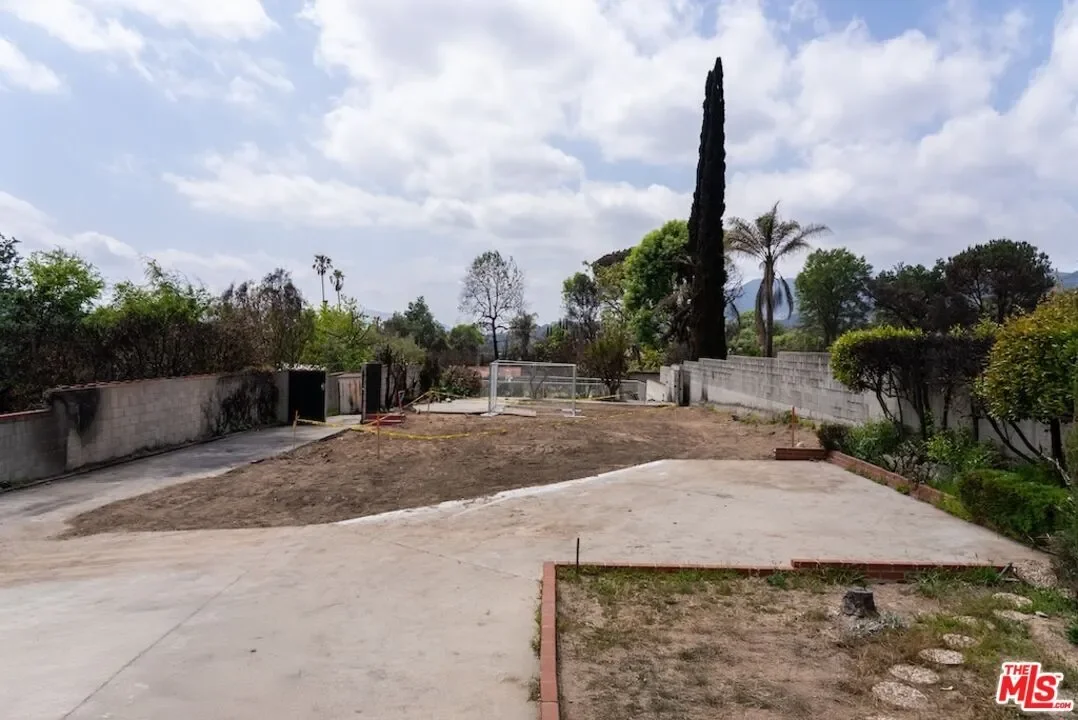 3359 Glenrose Ave, Altadena, California, United States. - Photo 13