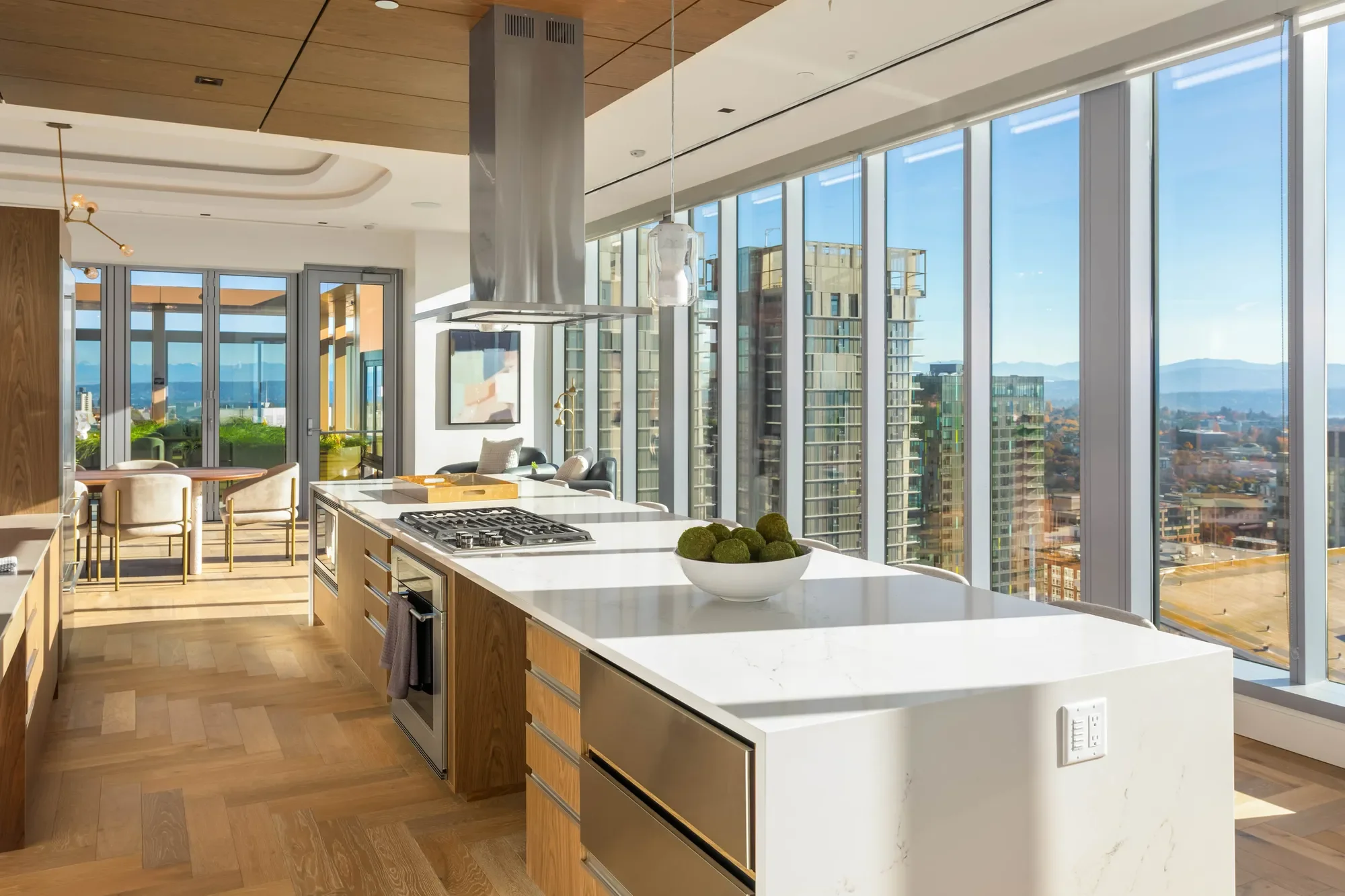 800 Columbia Street Unit #2005 , Seattle, WA 98104, Seattle, Washington, United States. - Photo 11