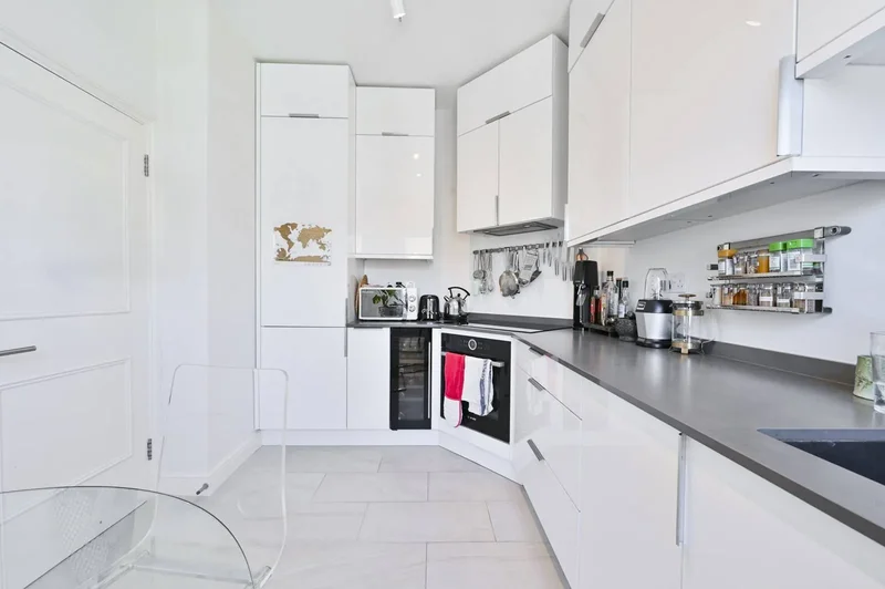 10 Greenhaven Court, Central London, London, England, United Kingdom. - Photo 8