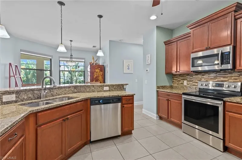 2127 SE 17th PL, CAPE CORAL, FL 33990, Cape Coral, Florida, United States. - Photo 13
