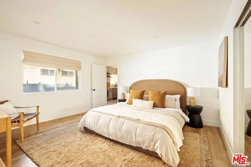 2831 S Corning Street, Los Angeles, California, United States. - Photo 21