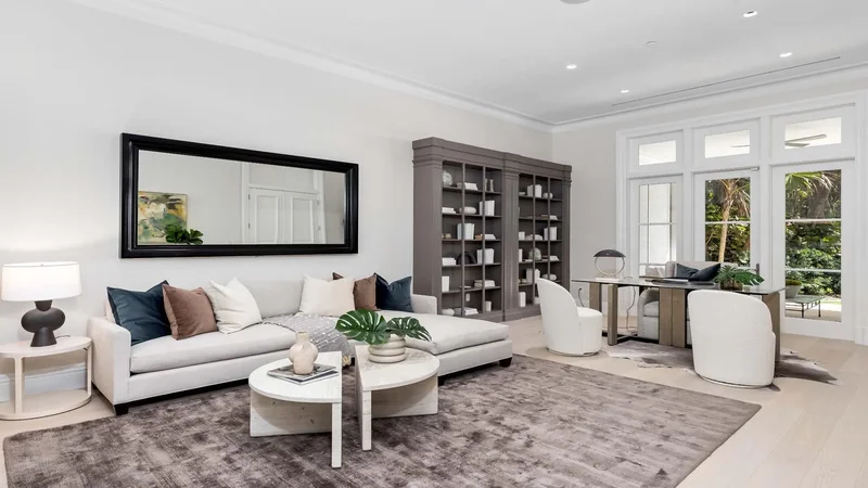2315 S Ocean Boulevard, Palm Beach, Florida, United States. - Photo 16