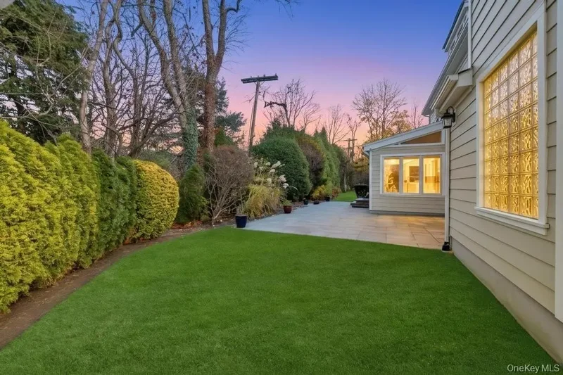9 Sycamore Drive, Great Neck, NY, 11021, USA, Great Neck, New York, United States. - Photo 5