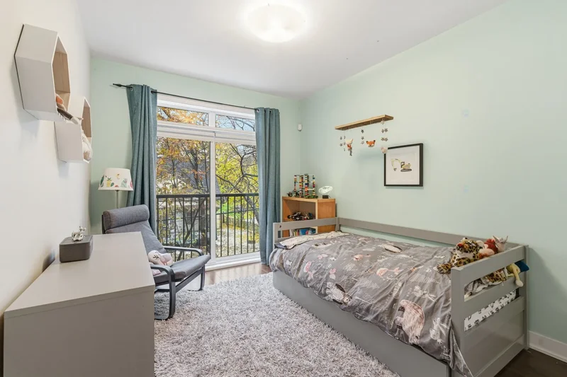 4367 Av. Jeanne-d'Arc, Montréal, Quebec, Canada. - Photo 23