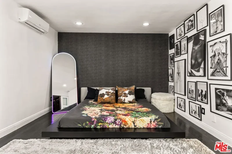 5154 Don Pio Drive, Los Angeles, California, United States. - Photo 26