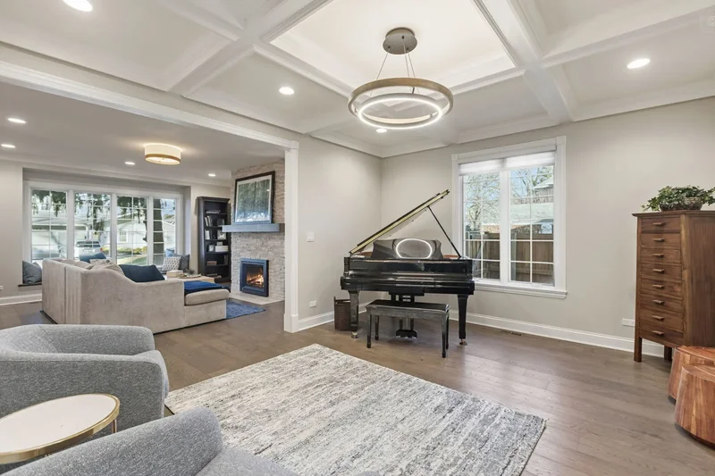 2611 Laurel Lane, Wilmette, IL 60091, Wilmette, Illinois, United States. - Photo 8