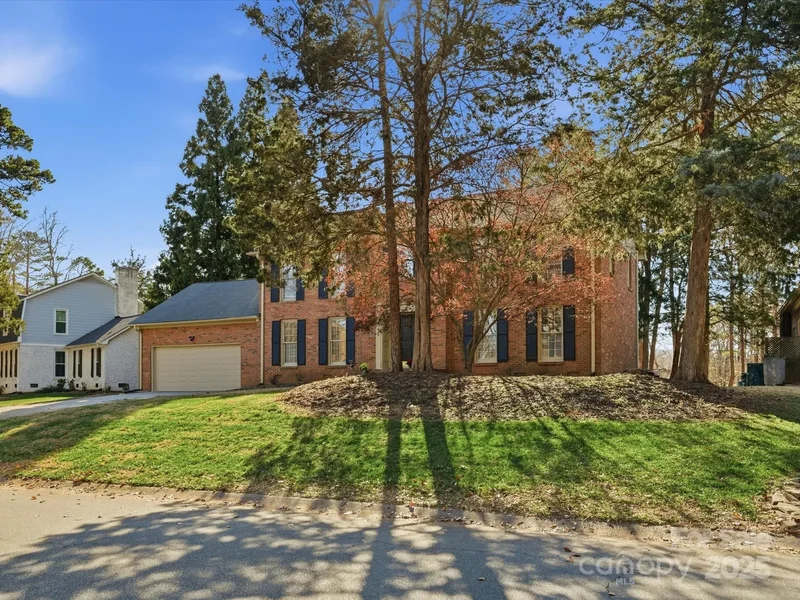 9218 Deerpark Lane, Charlotte, NC 28277, Charlotte, North Carolina, United States. - Photo 2