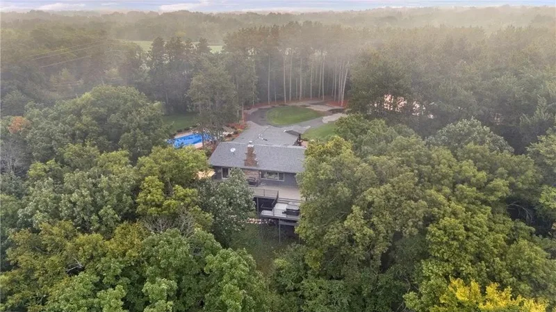 227 Rivercrest Drive, Hudson, WI, 54016, USA, Hudson, Wisconsin, United States. - Photo 73