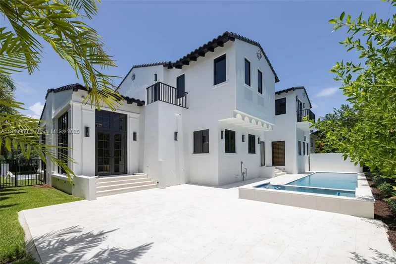 2321 N Bay Rd, Miami Beach, Florida, United States. - Photo 60