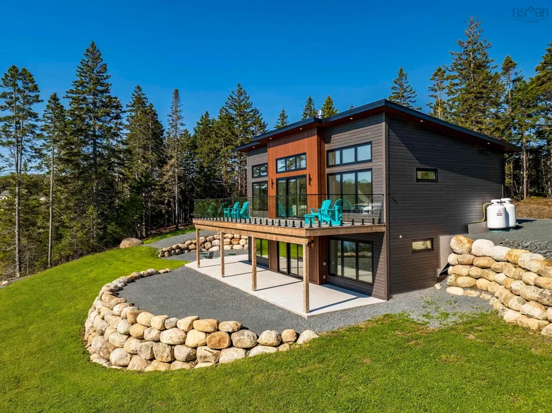 125 Indian Path Road, Lunenburg, Nova Scotia, Canada. - Photo 11