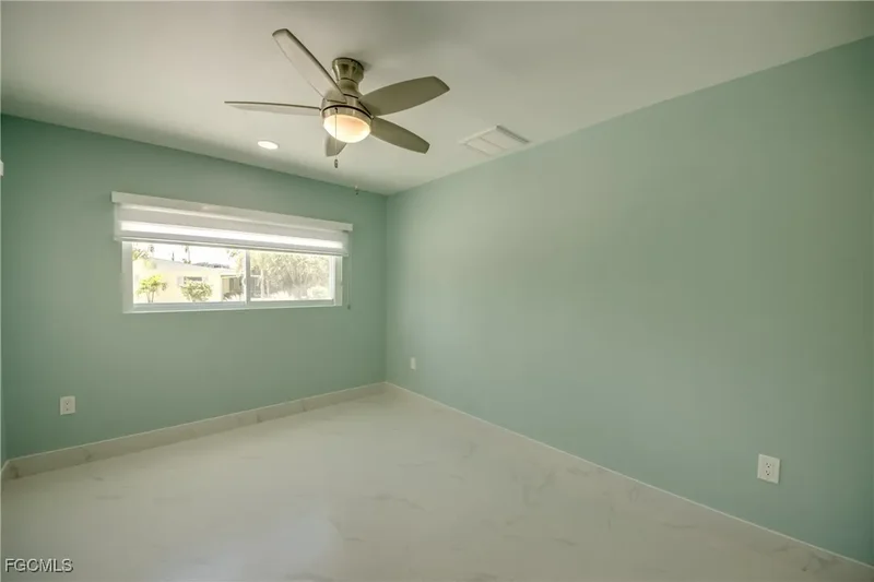 107 Albatross Street, Fort Myers Beach, FL 33931, Fort Myers Beach, Florida, United States. - Photo 27