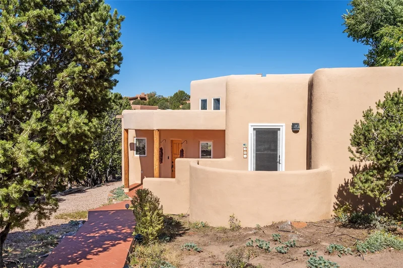 761 Aspen Compound, Santa Fe, NM 87501, Santa Fe, New Mexico, United States. - Photo 25