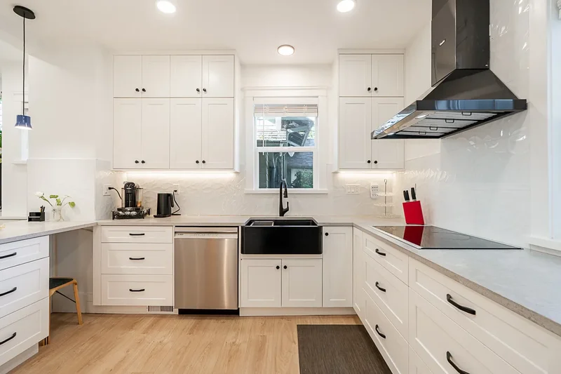 3343 W 3rd Avenue, Vancouver, British Columbia, Canada. - Photo 15