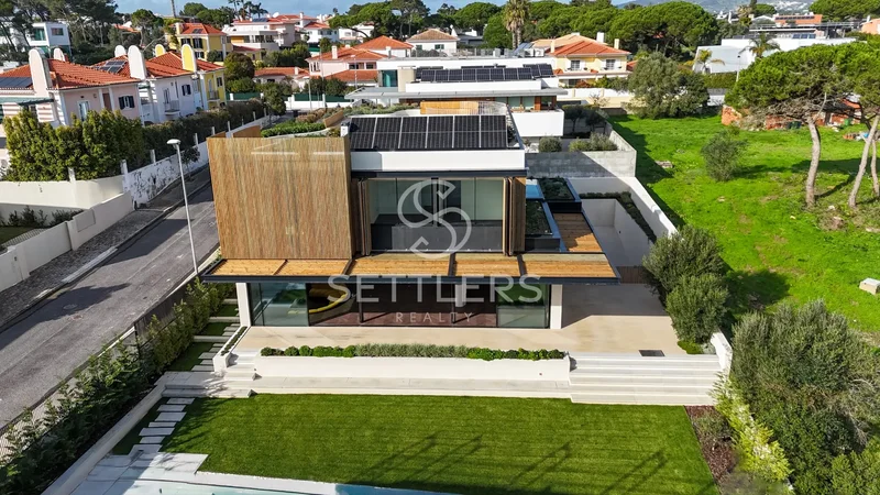 Cascais e Estoril, Lisbon, Portugal. - Photo 19