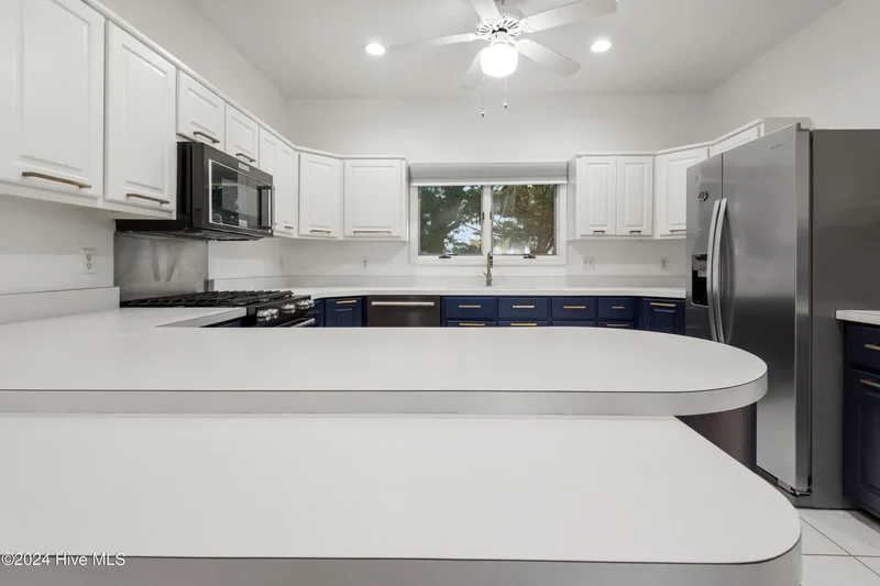 518 Egret Lake Drive, Pine Knoll Shores, North Carolina, United States. - Photo 17
