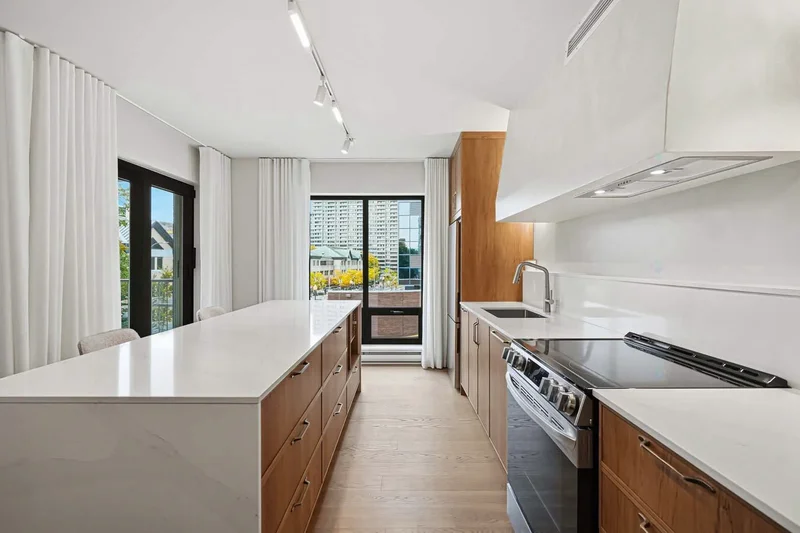 1 Av. Wood 303, Pointe-Claire, Quebec, Canada. - Photo 15