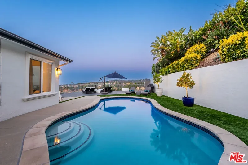14652 Deervale Place, Los Angeles, California, United States. - Photo 10