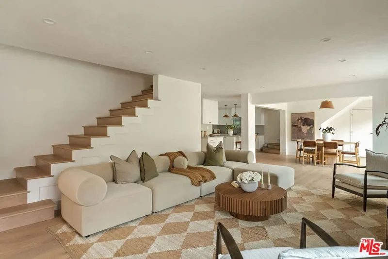 851 Dickson Street, Marina del Rey, California, United States. - Photo 11