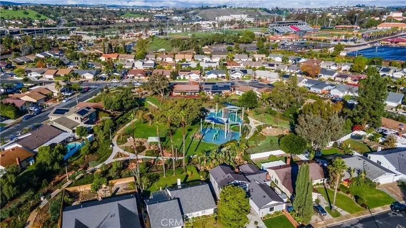28841 La Lita, Mission Viejo, California, United States. - Photo 30
