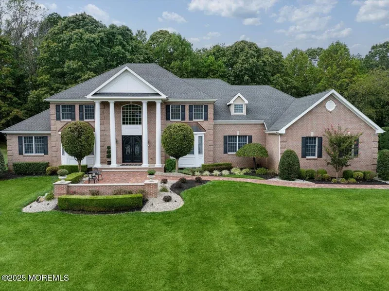 6 Cozy Drive, Manalapan, NJ 07726, Manalapan Township, New Jersey, United States. - Photo 57