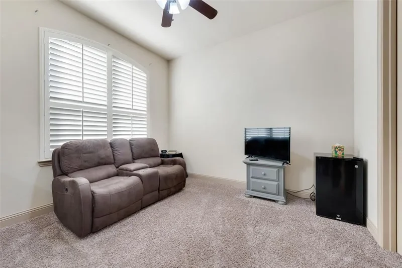 5056 Empire Way, Irving, Texas, United States. - Photo 6