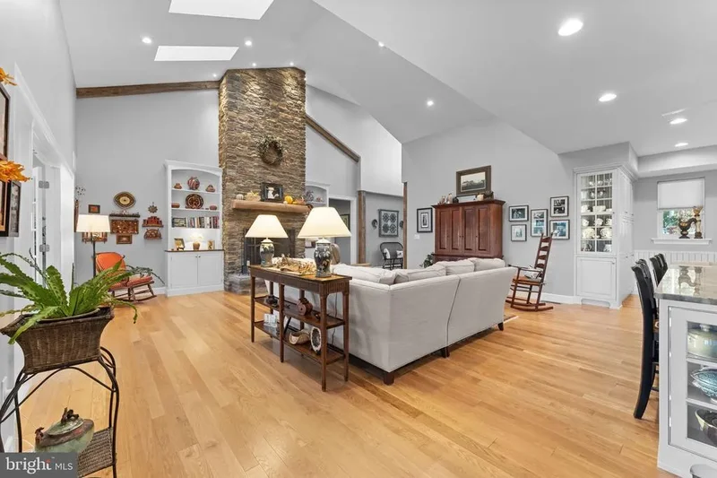 675 W SEVEN STARS RD ROAD, PHOENIXVILLE, PA 19460, Phoenixville, Pennsylvania, United States. - Photo 37