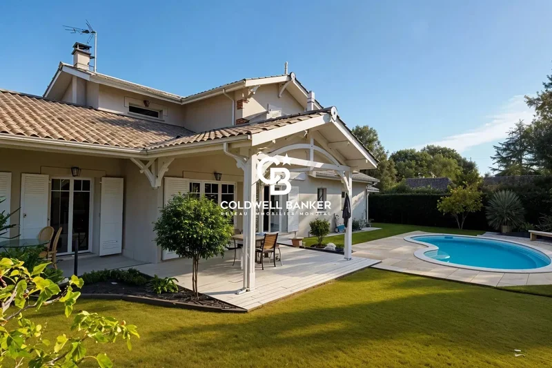 Elegant Villa Inspired by Arcachon Architecture