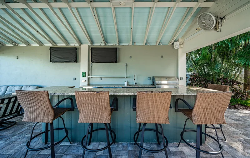 297 1st St W, St Petersburg, FL 33715, St. Petersburg, Florida, United States. - Photo 33