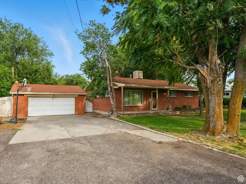 8383 S 2200 W, West Jordan, Utah, United States. - Photo 15