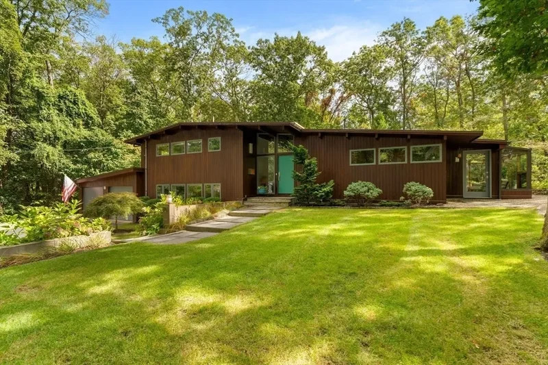 25 Rockwood Rd, Hingham, MA, 02043, USA, Hingham, Massachusetts, United States. - Photo 1
