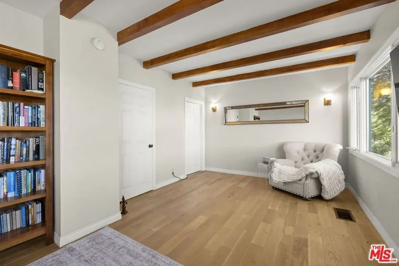 1018 N Tigertail Road, Los Angeles, California, United States. - Photo 33