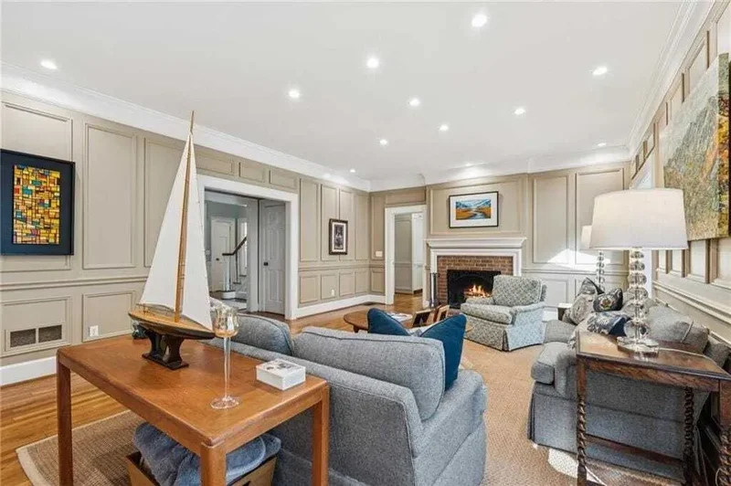 2010 Rivermeade Way, Atlanta, GA, 30327, USA, Atlanta, Georgia, United States. - Photo 24