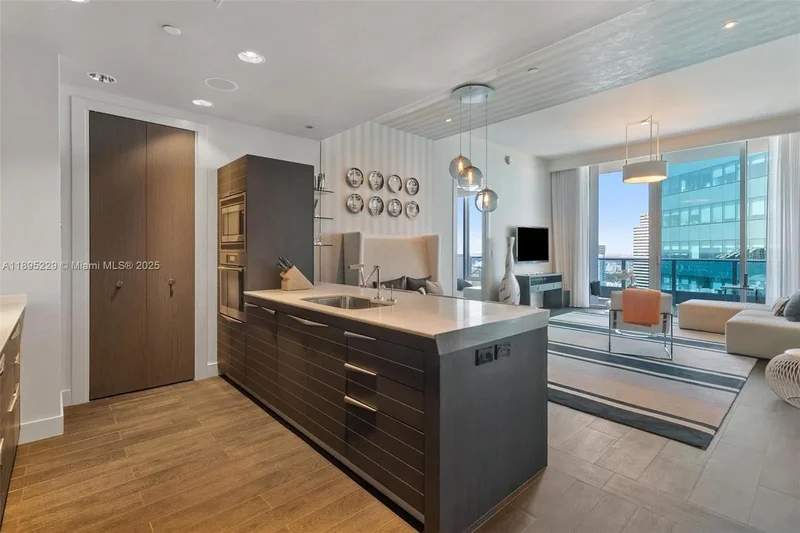 elegant and unique estate in Miami