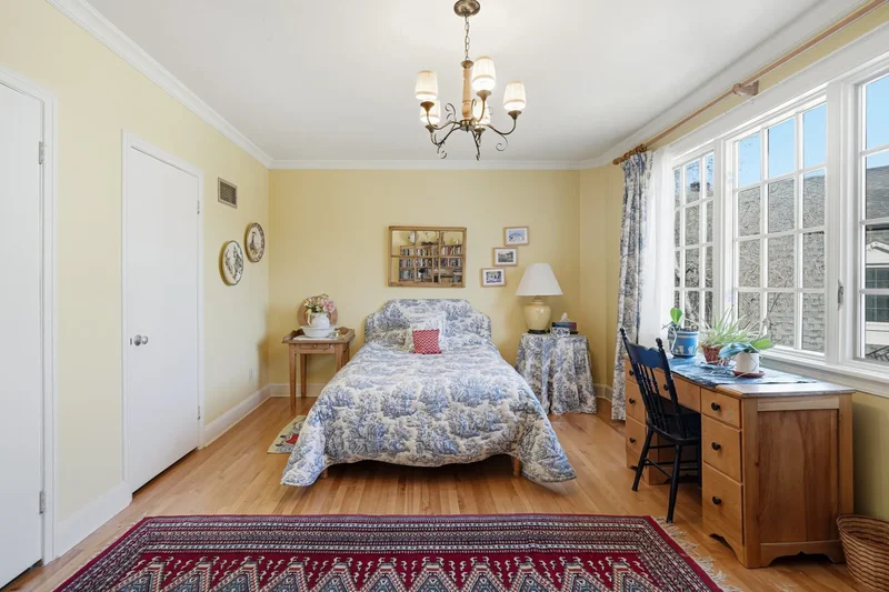 1325 Ch. St-Clare, Mount Royal, Quebec, Canada. - Photo 28