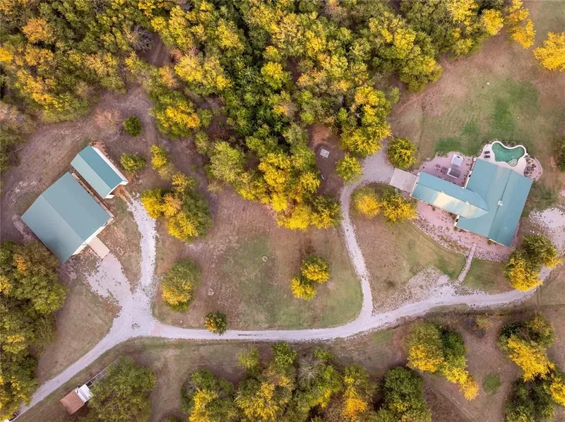 15630 S Bee Emet Road, Milburn, OK 73450, Kenefic, Oklahoma, United States. - Photo 46