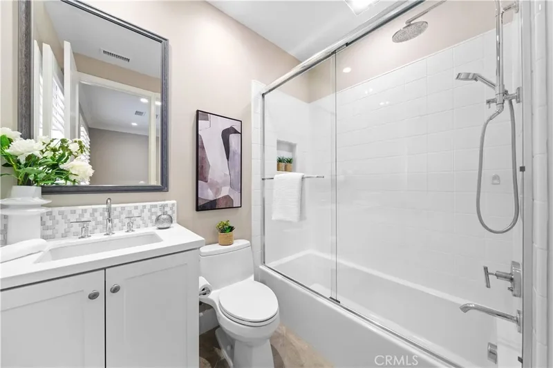 100 Viano, Irvine, CA 92602, Irvine, California, United States. - Photo 39