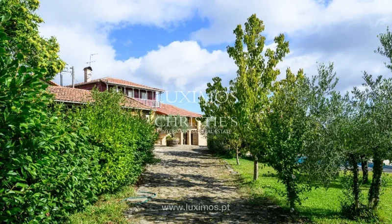 Nine bedroom villa with pool and garden for sale in Valpaços, Portugal