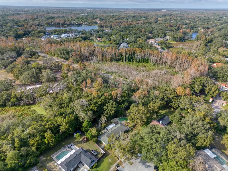 15715 Almondwood Dr, Tampa, FL 33613, Tampa, Florida, United States. - Photo 18